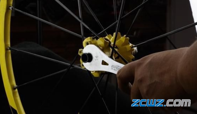 自行车轮组及轴承保养,安全拆卸过程
